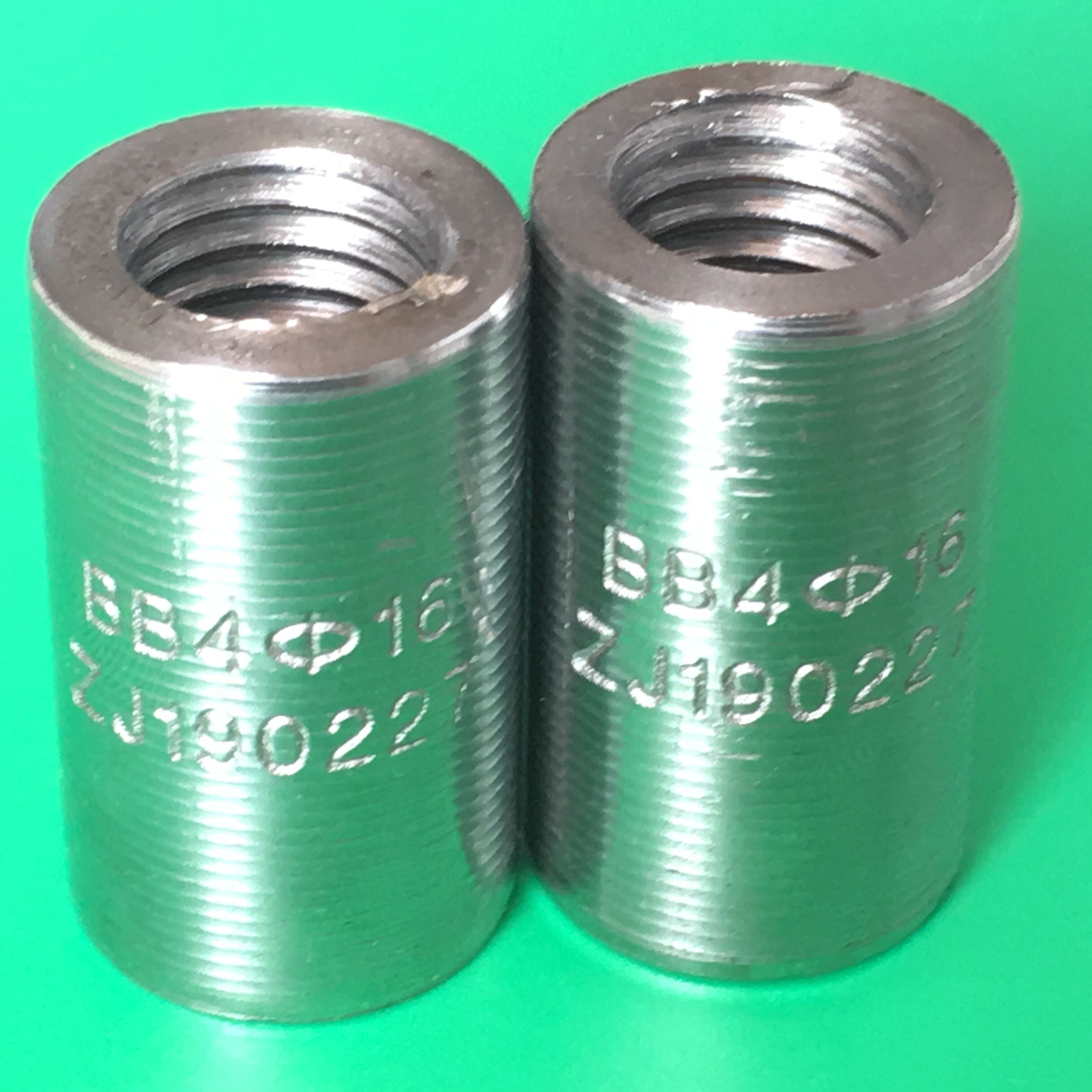 鋼筋直螺紋套筒.jpg 鋼筋直螺紋套筒.jpg